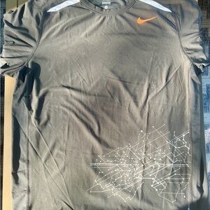Nike Dri-Fit M: XL Raphael Nadal “The Bull” Gray T-Shirt with Orange “Bull” Logo